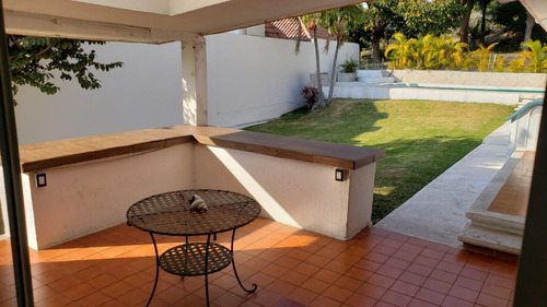 Casa En Lomas De Cocoyoc