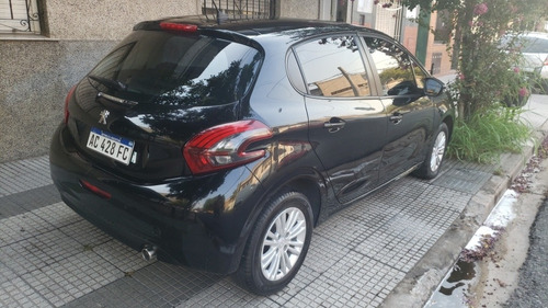 Peugeot 208 1.6 Allure Tiptronic