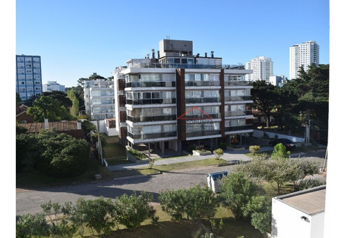 Apartamento En Aidy Grill, 1 Dormitorio- Ref: 2886