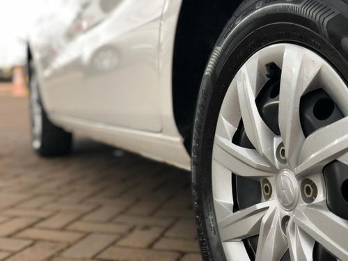 Imagem 9 de 11 de Volkswagen Gol 1.0 12v (flex)