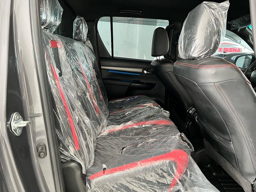 Imagen 9 de 10 de Toyota Hilux Avante Revo