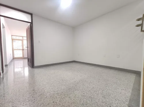 Oficina En Arriendo En Centro. Cod A25346