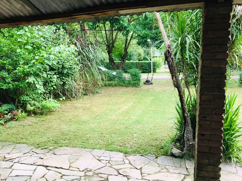 Imagen 13 de 13 de Casa De Dos Dormitorios En Balneario Santa Ana A Dos Cuadras De La Playa Con Amplio Jardín Al Frente