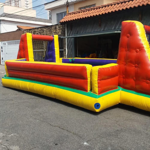 Imagem 3 de 5 de Locação De Mesas,cadeiras E Brinquedos Para Festas E Evento