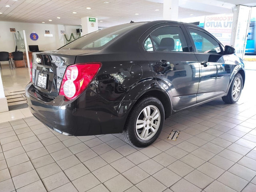 Imagen 4 de 15 de Chevrolet Sonic 2017 1.6 Lt Mt