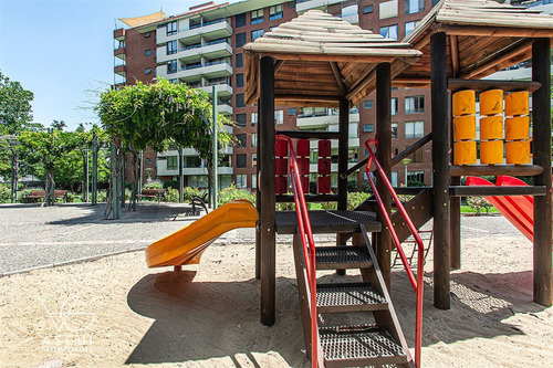 Departamento En Venta De 4 Dorm. En Vitacura