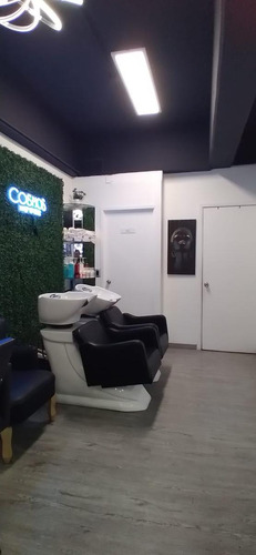 Se Traspasa Estudio De Belleza En Multiplaza Arboledas