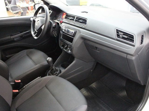 Volkswagen Voyage Trendline 1.6 Total Flex, Ipu1214