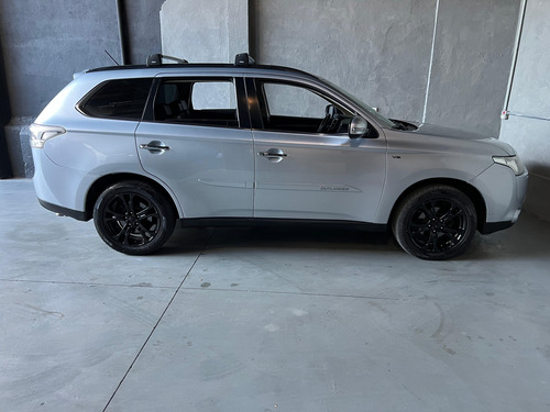 Mitsubishi Outlander 3.0 V6 Gt 4wd 5p