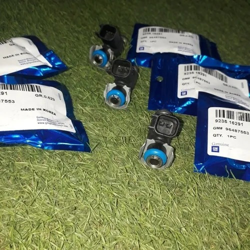 Inyector 4 Huecos Chevrolet Aveo Lt