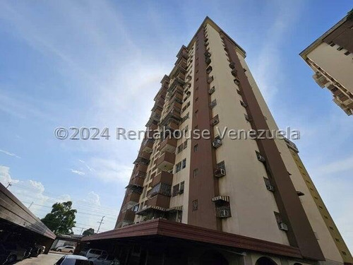 Cf Hermoso Penthouse En Condominio Con Tanque Subterráneo En Alquiler En Urb. Centro!! Listing 24-17315