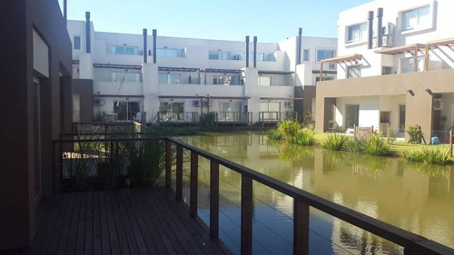 Imagen 6 de 13 de Departamento En Planta Baja, Al Lago