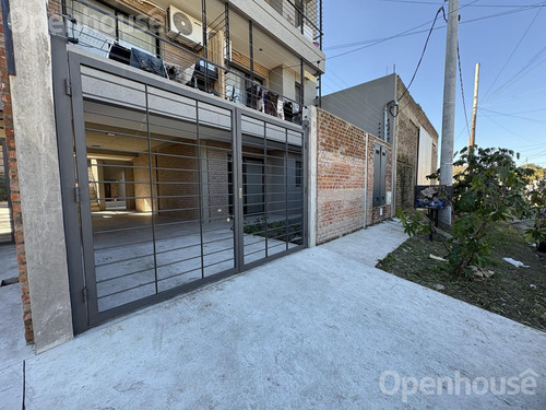 Alquiler-excelente Depto 2 Amb Con Cochera Y Patio Privado-200m Estacion Pilar