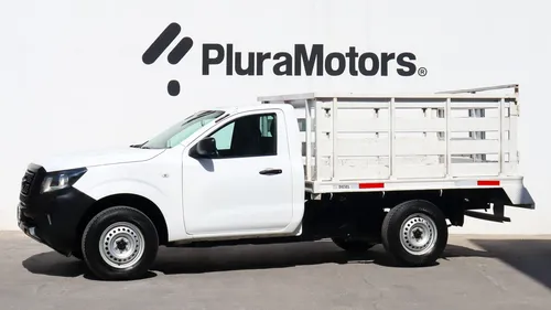 Nissan NP300 2.5 Estacas Dh Aa Mt
