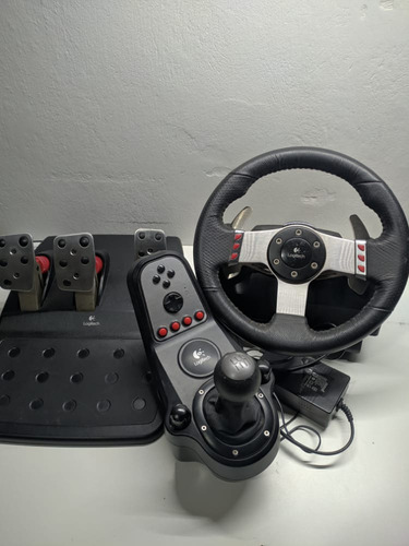 Volante Logitech G27, Com Pedais E Câmbio C/ Nf C/ Garantia (Usado)