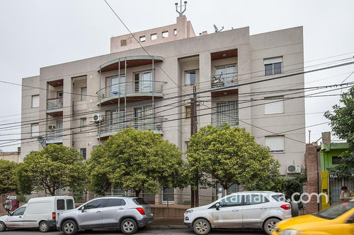 Dpto Alberdi Sobre Caseros 1dorm. Rebajado
