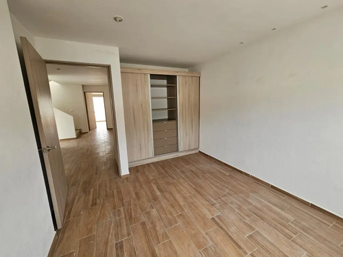 Casa En Renta En Zibata