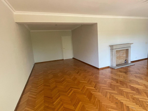 Piso En Venta Sobre Av. Libertador Al 5200 . Barrancas De Belgrano
