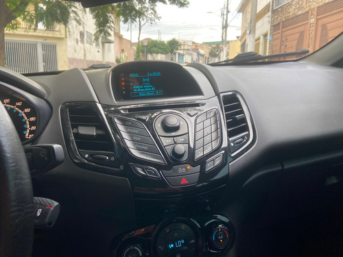 Ford Fiesta 1.6 16v Titanium Flex Powershift 5p