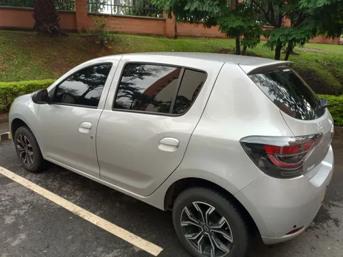 Renault Sandero 1.6 Life Plus