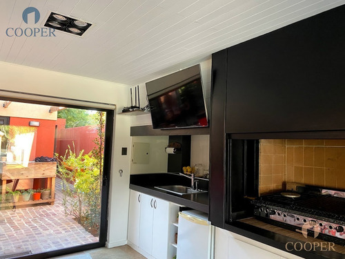 Imagen 9 de 30 de Casa De Categoría En Venta, Villa Belgrano, Córdoba. 4 Dormitorios
