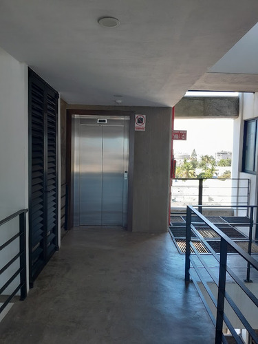 Bonito Departamento En Renta De 101 Mts2, Amueblado, Torre Baluarte, Nazatlan.
