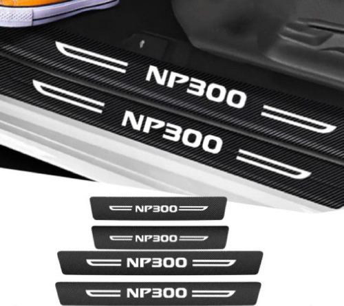 Nissan Np300 Protectores Para Posapies / Pisa Puerta Fibra C