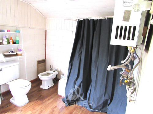 Casa En Venta De 5 Dorm. En Frutillar