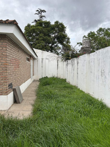 Casa En Venta, 3 Dorm, Barrio Urca.