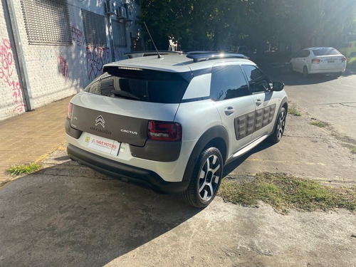 Imagen 6 de 22 de Citroën C4 Cactus 1.2 Pure Tech Ac234