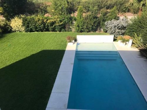 Imagen 16 de 20 de Espectacular Casa En La Pradera