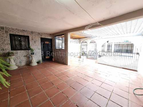 En Venta Linda Y Moderna Casa En Coro- La Vela