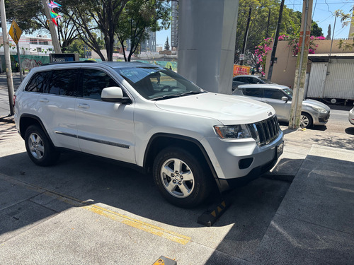Jeep Grand Cherokee Laredo V6 Lujo 4x2 At
