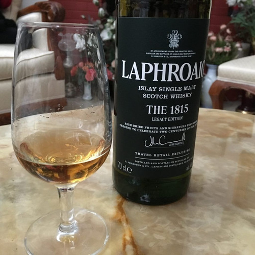 Imagen 9 de 10 de Whisky Laphroaig The 1815 Legacy Edition 700ml En Estuche