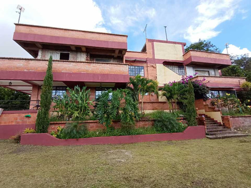 Casa Campestre En Venta Via Morelia- Pereira (48437).