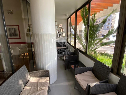 Hermoso Departamento Con Vista Al Mar, Sector Sur.
