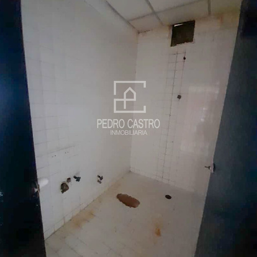 Imagen 7 de 7 de Pedro Castro Inmobiliaria Alquila Galpón En Excelente Estado Ubicado En La Zona Industrial Ud-321, Puerto Ordaz #negocio #inversion #crecer #industria #bienestar #galpones #locales #fundidoras