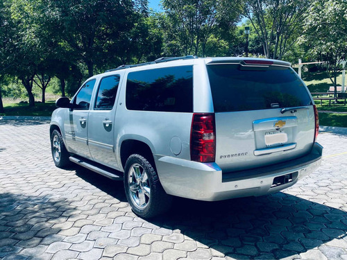 Imagen 9 de 9 de Chevrolet Suburban 5.3 Piel Aa Dvd 2da. Cubo At 2013