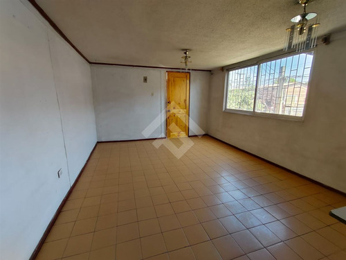 Departamento En Venta De 3 Dorm. En Maipú