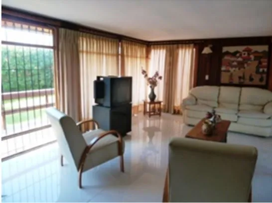 Imagen 1 de 6 de Casa En Venta De 5 Dorm. En Algarrobo