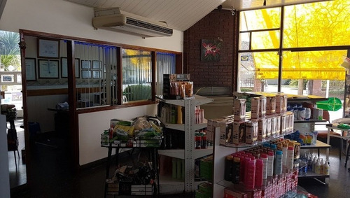 Imagen 3 de 14 de Venta De Local Comercial Y Fondo De Comercio (farmacia)