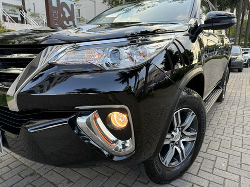 Toyota Hilux SW4 2.7 SRV 7 LUGARES 4X2 16V FLEX 4P AUTOMÁTICO
