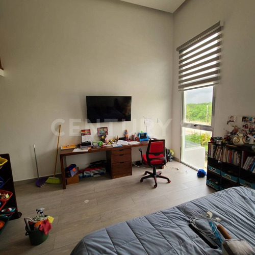 Residencia En Venta En Lagos Del Sol Cancún