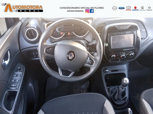 Imagen 19 de 25 de Renault Captur 2018 2.0 Zen