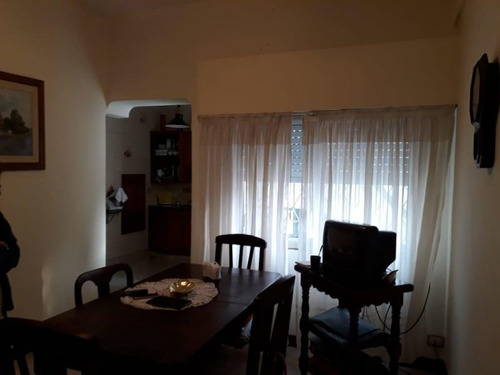 Casa 5 Ambientes Con Cochera
