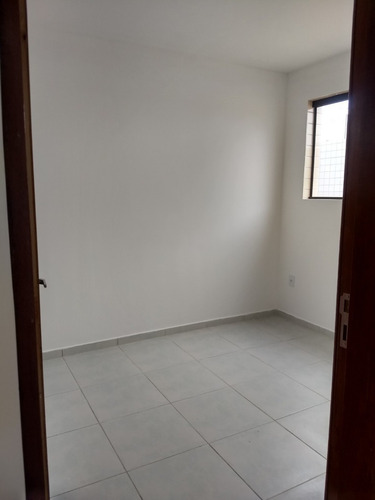 Imagem 6 de 7 de Apartamento Para Venda - 008972