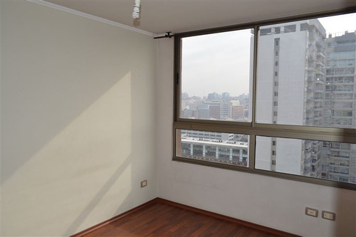 Departamento En Arriendo De 1 Dorm. En Santiago