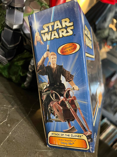 Anakin Skywalker's Swoop Bike Escala 3.75 Hasbro 2002 (Usado)