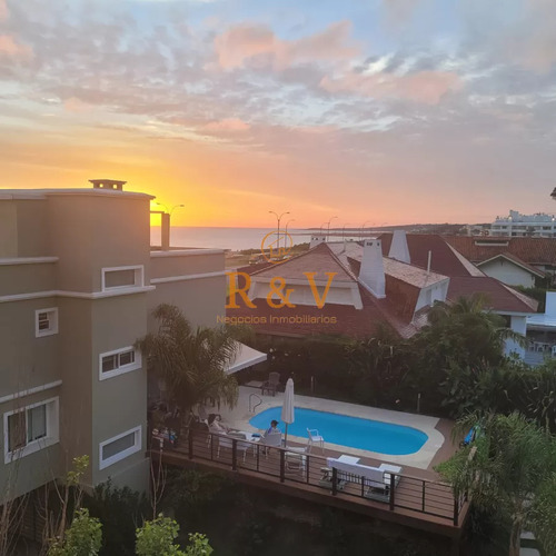 Verano, Primera Línea Playa Mansa, 3 Dormitorios , Punta Del Este 