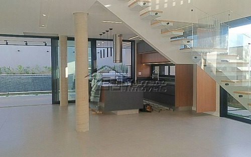 Imagem 3 de 15 de Belíssima Casa De Alto Padrão No Urbanova - Condomínio Alphaville